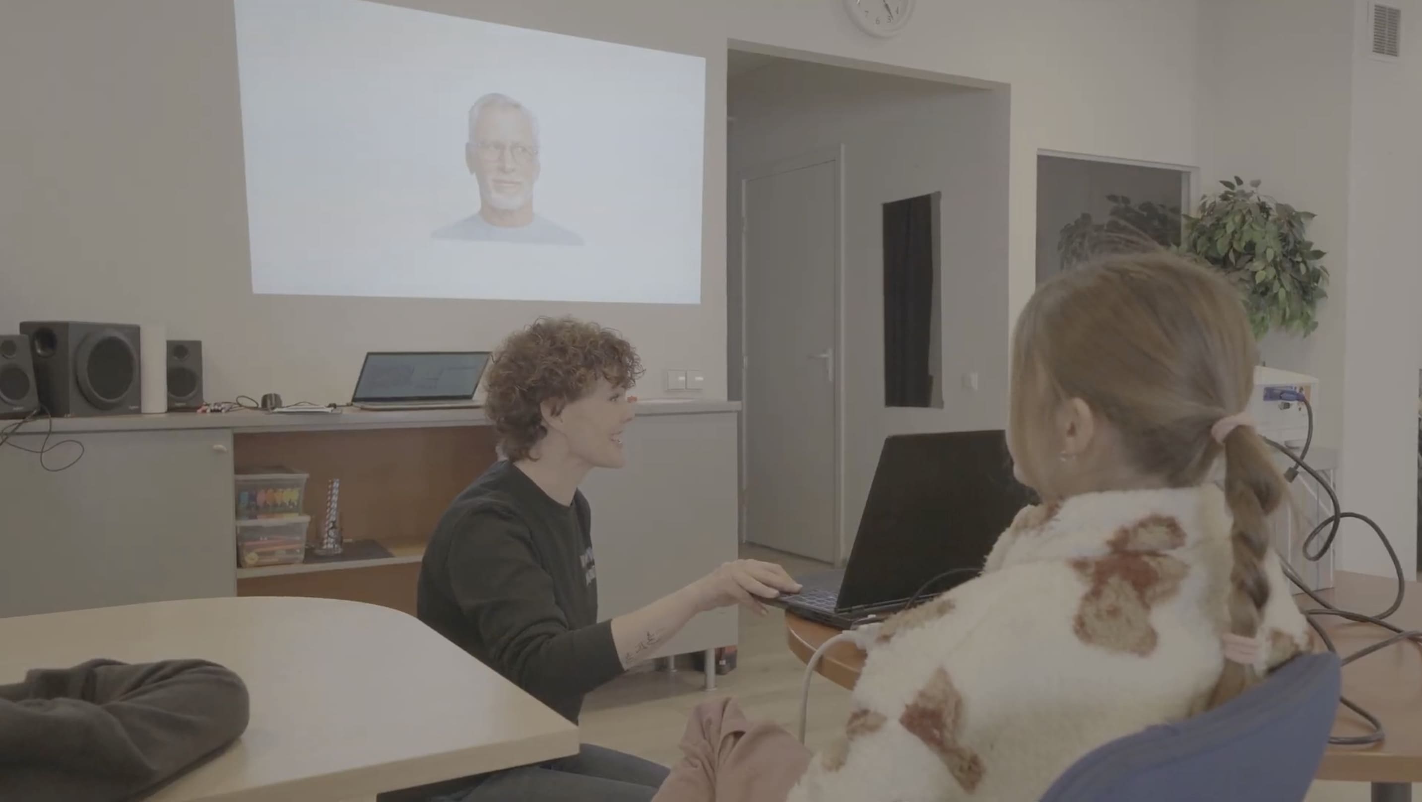 Detektyvų klubas - pamokos, kuriose vaikai sprendžia užduotis ir lavina kritinį mąstymą STEAM būrelyje